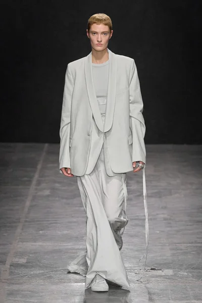 Look 41